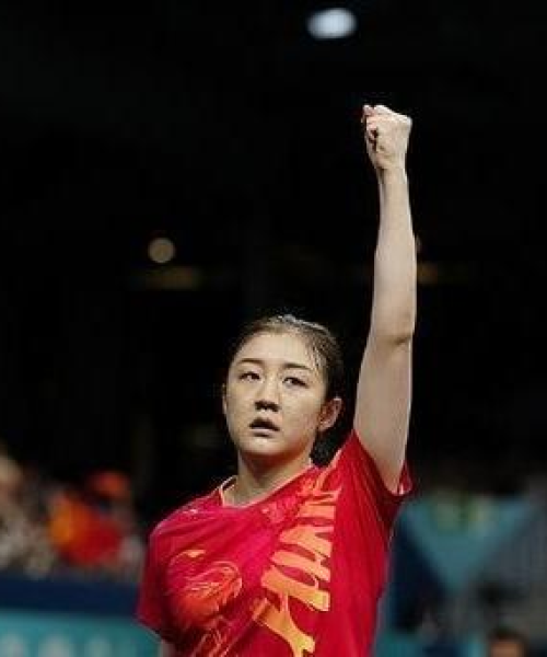 2024澳门天天开好彩挂牌：兔、蛇、狗、鼠，免费推荐