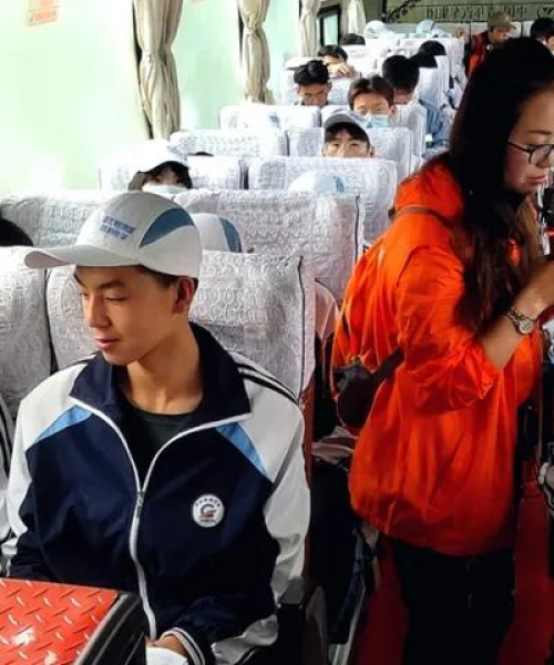 励志语录及深刻含义——成都兴龙交通设施厂的信念与追求：励志语录文案加意思短句