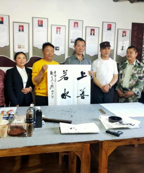 励志前行，成都兴龙交通设施厂与您共筑未来：适合剪辑的励志语录有哪些