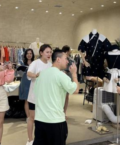 广州今日抖音最新消息直播，数据揭示的新动态：广州今日抖音最新消息直播视频