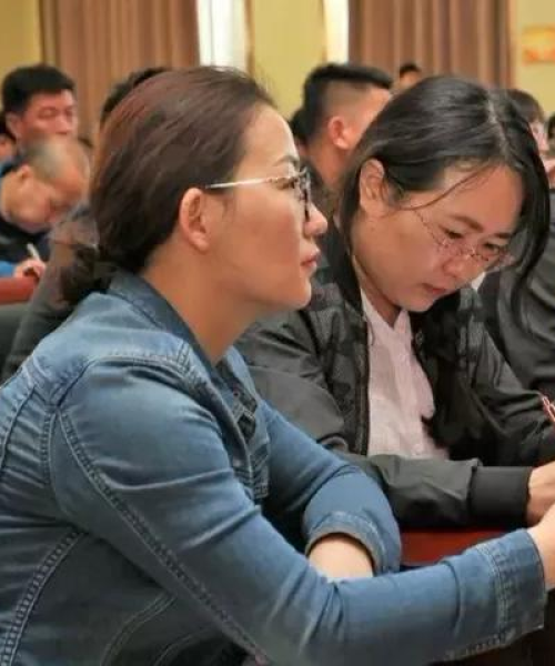 励志语录，砥砺前行，成就非凡人生：励志语录软文短句