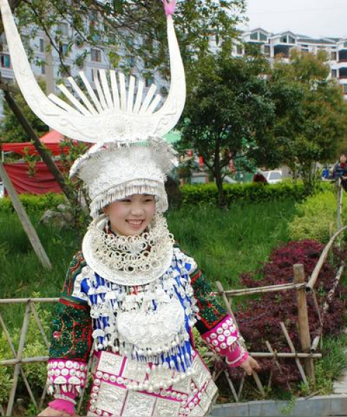 贵州苗族新闻头条，繁荣与发展中的苗族社区：贵州苗族新闻头条最新消息