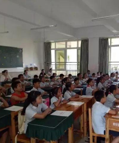 成都兴龙交通设施厂在交通工程实施中的环保措施：成都兴龙建设开发公司